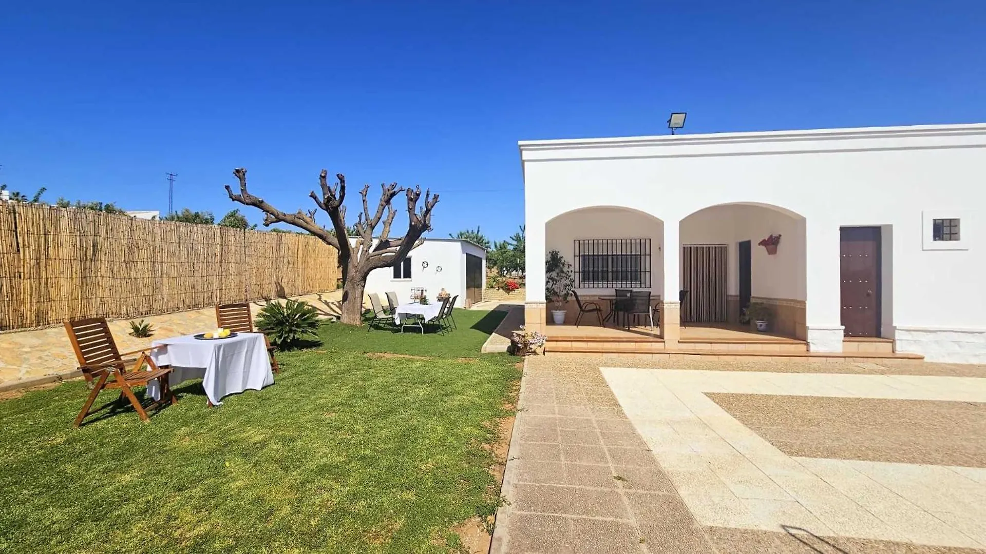 Holiday home Casa Rural Limones La Puebla de Cazalla